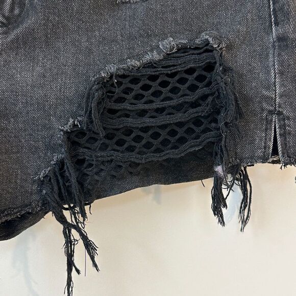 Blank NYC Barrow Denim Cutoff Shorts Size 28 - Picture 3 of 5